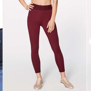 Lululemon Box it out tight